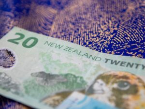 nz dollar versus us dollar